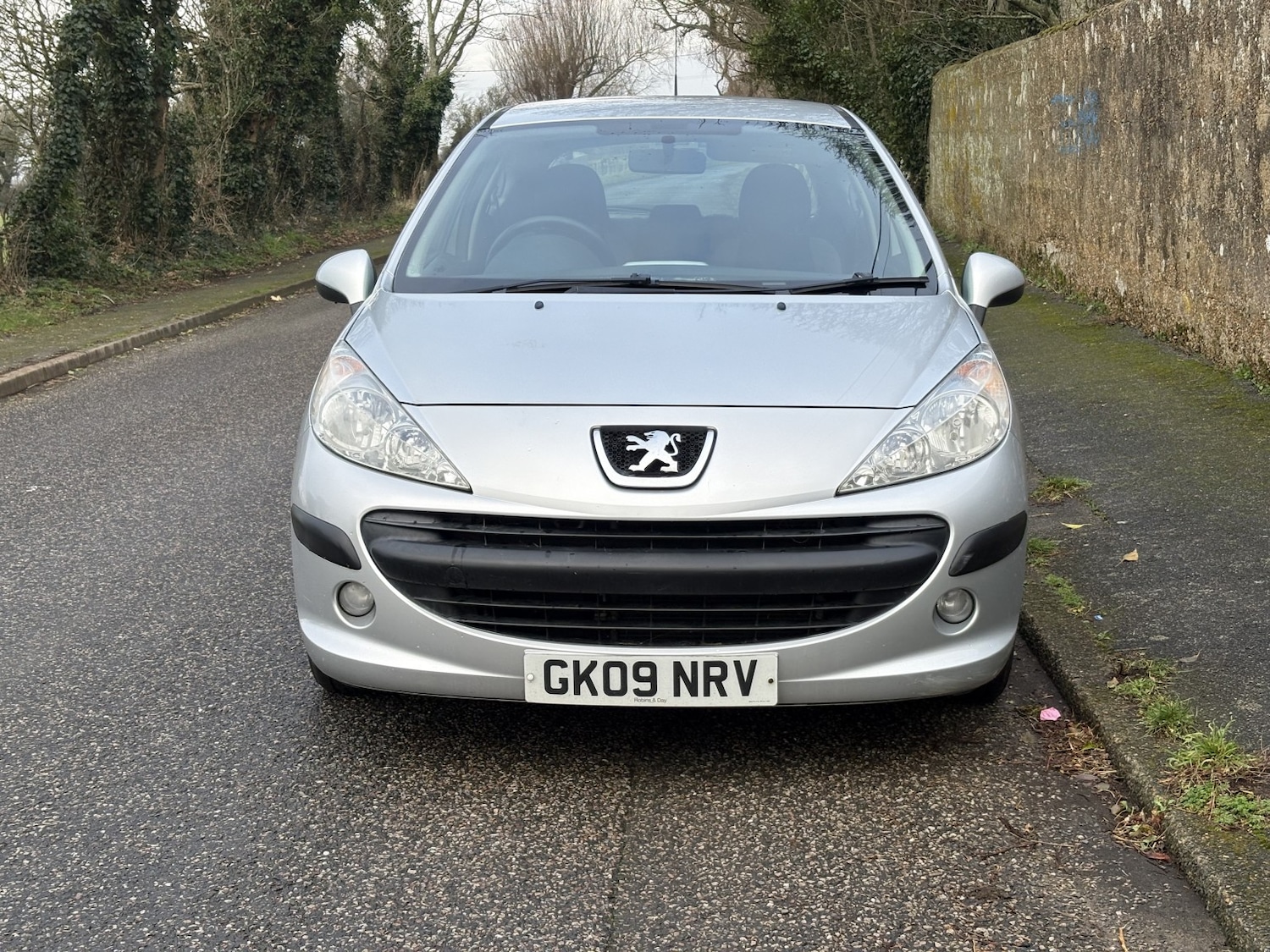 Used Peugeot 207 2009 for sale - 77264510: Photo 2