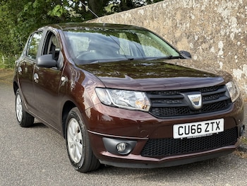 Used Dacia Sandero 2016 for sale - 78489161: Photo