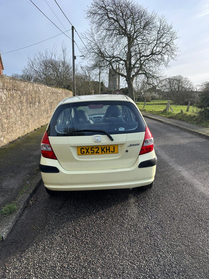 Used Honda Jazz 2002 for sale - 77357340: Photo 4