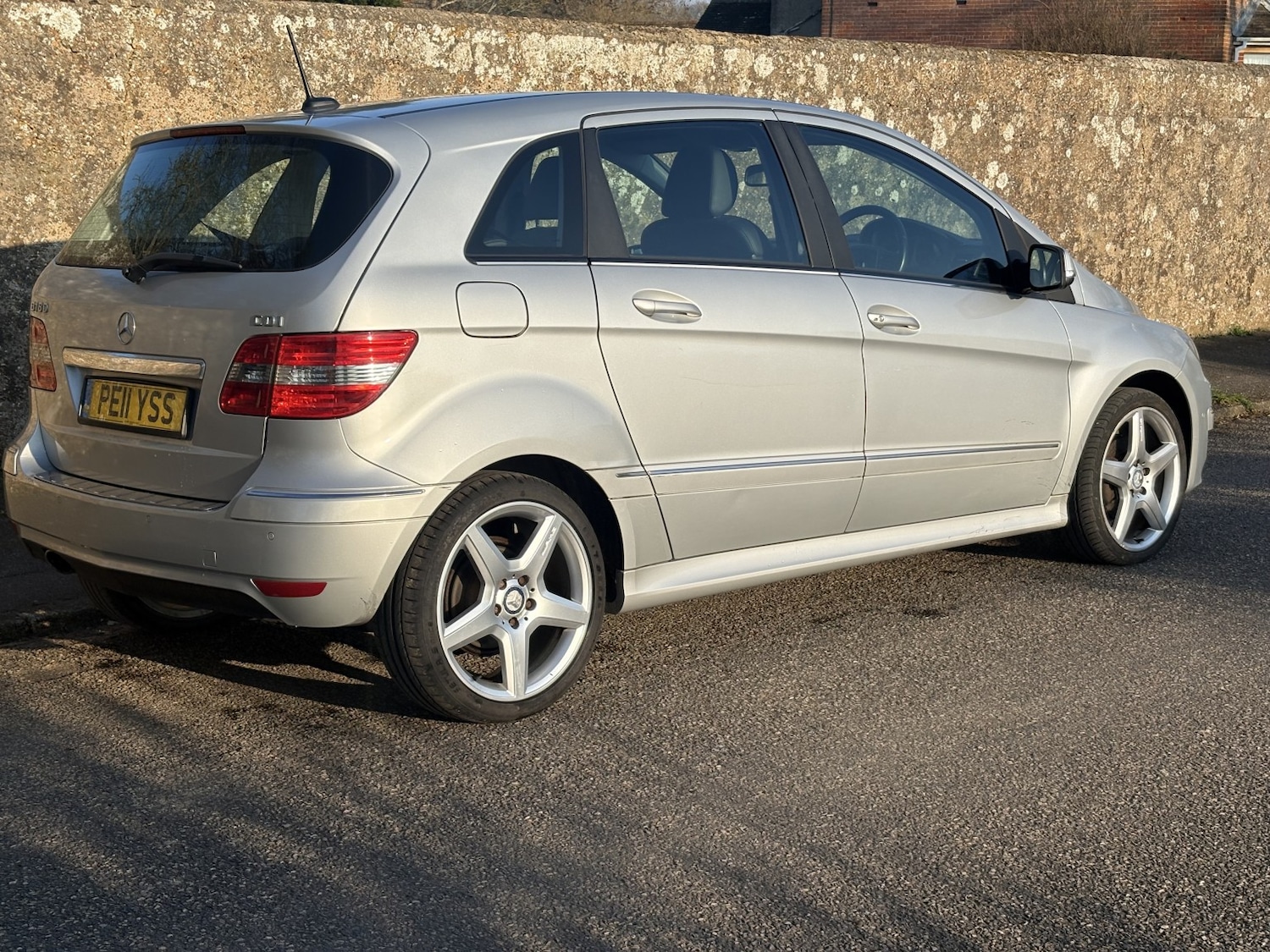 Used Mercedes-Benz B Class 2011 for sale - 77749941: Photo 3