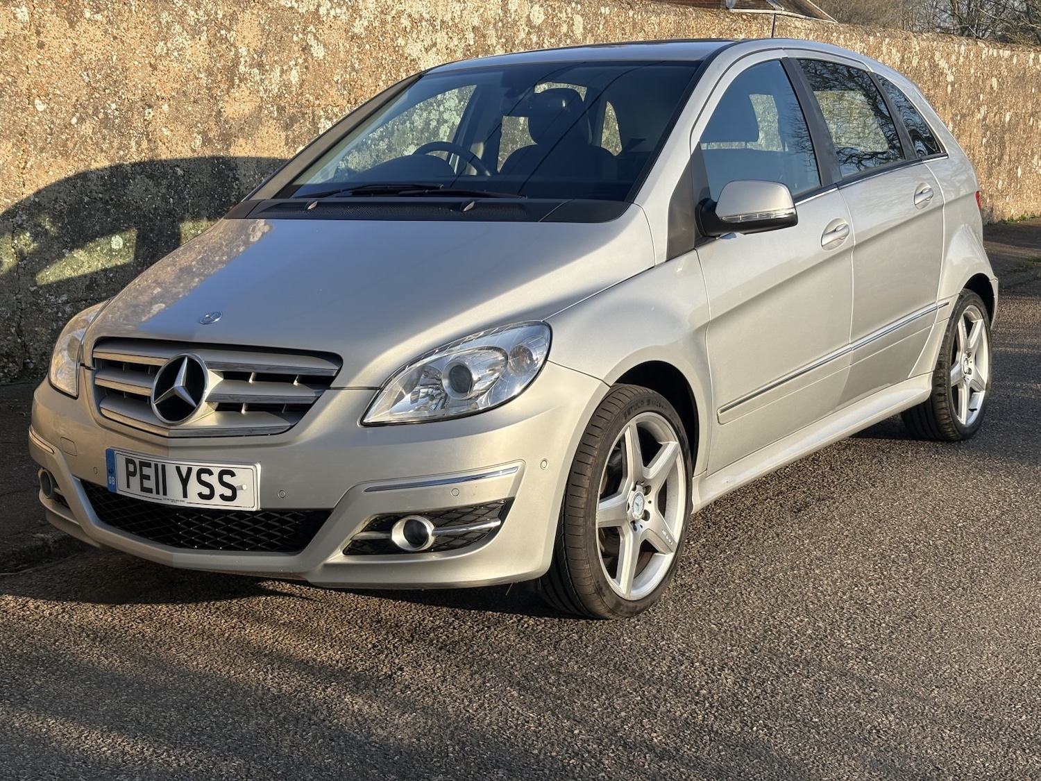 Used Mercedes-Benz B Class 2011 for sale - 77749941: Photo 4