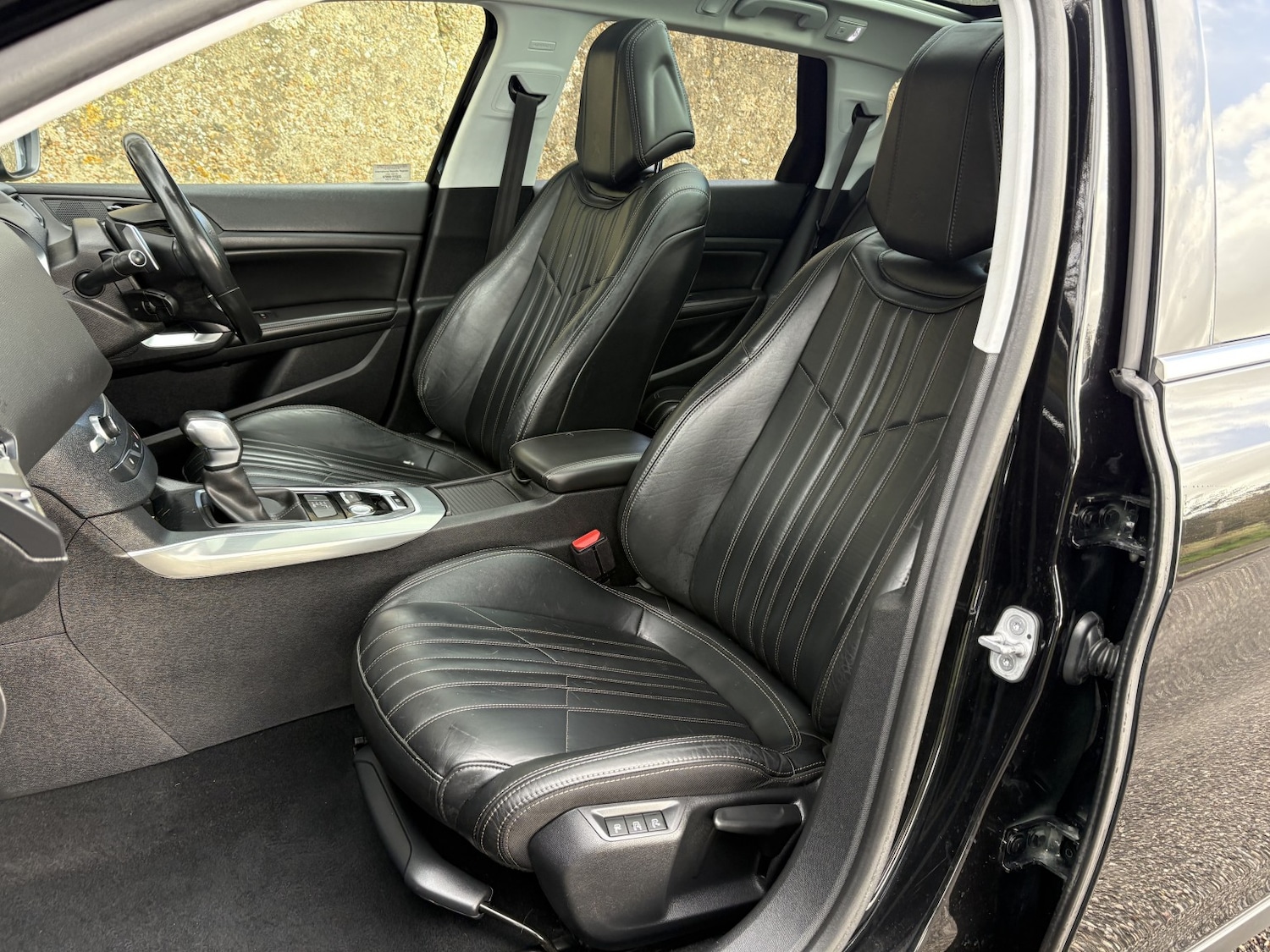 Used Peugeot 308 SW 2014 for sale - 76455394: Photo 10