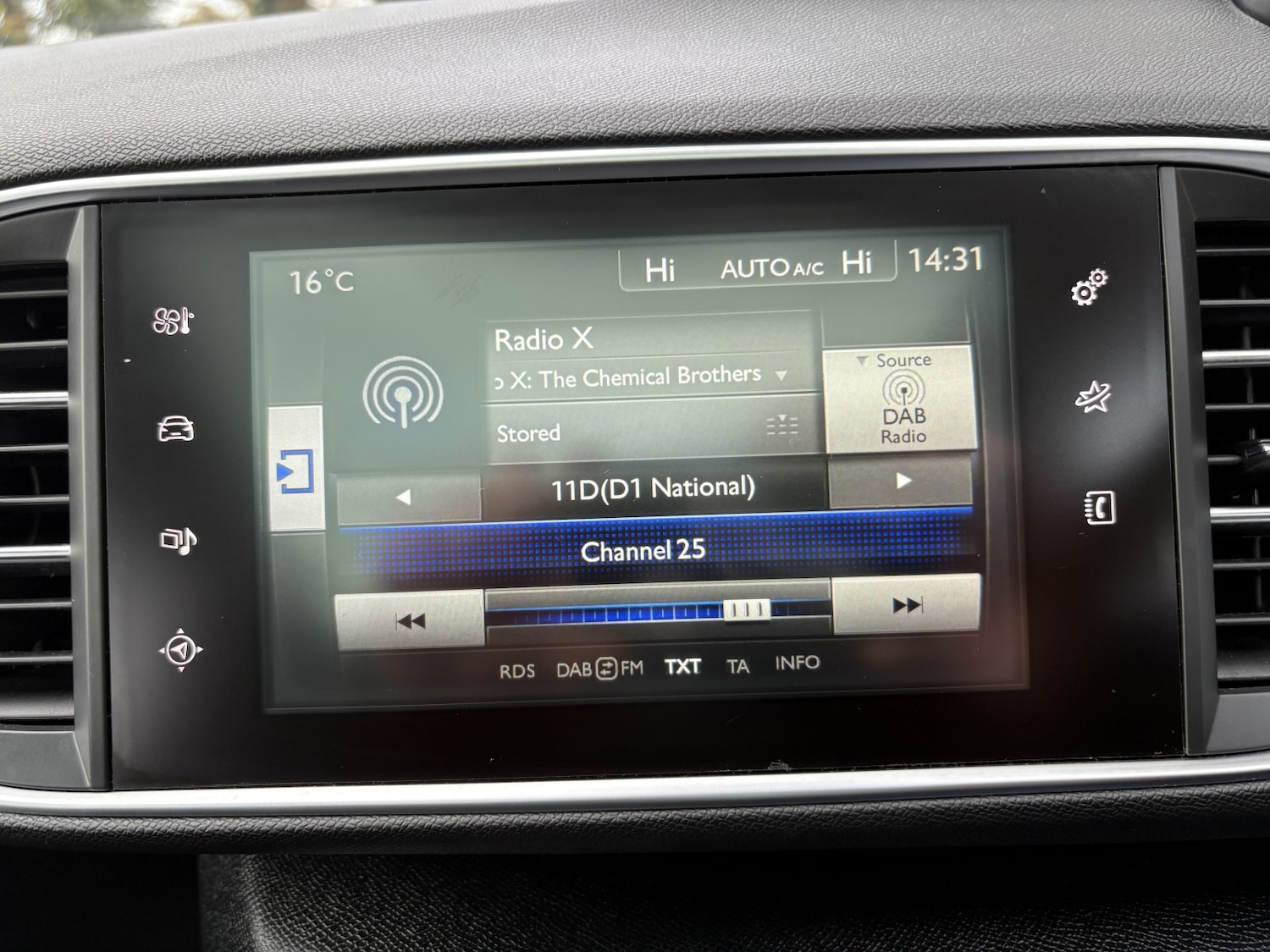 Used Peugeot 308 SW 2014 for sale - 76455394: Photo 17