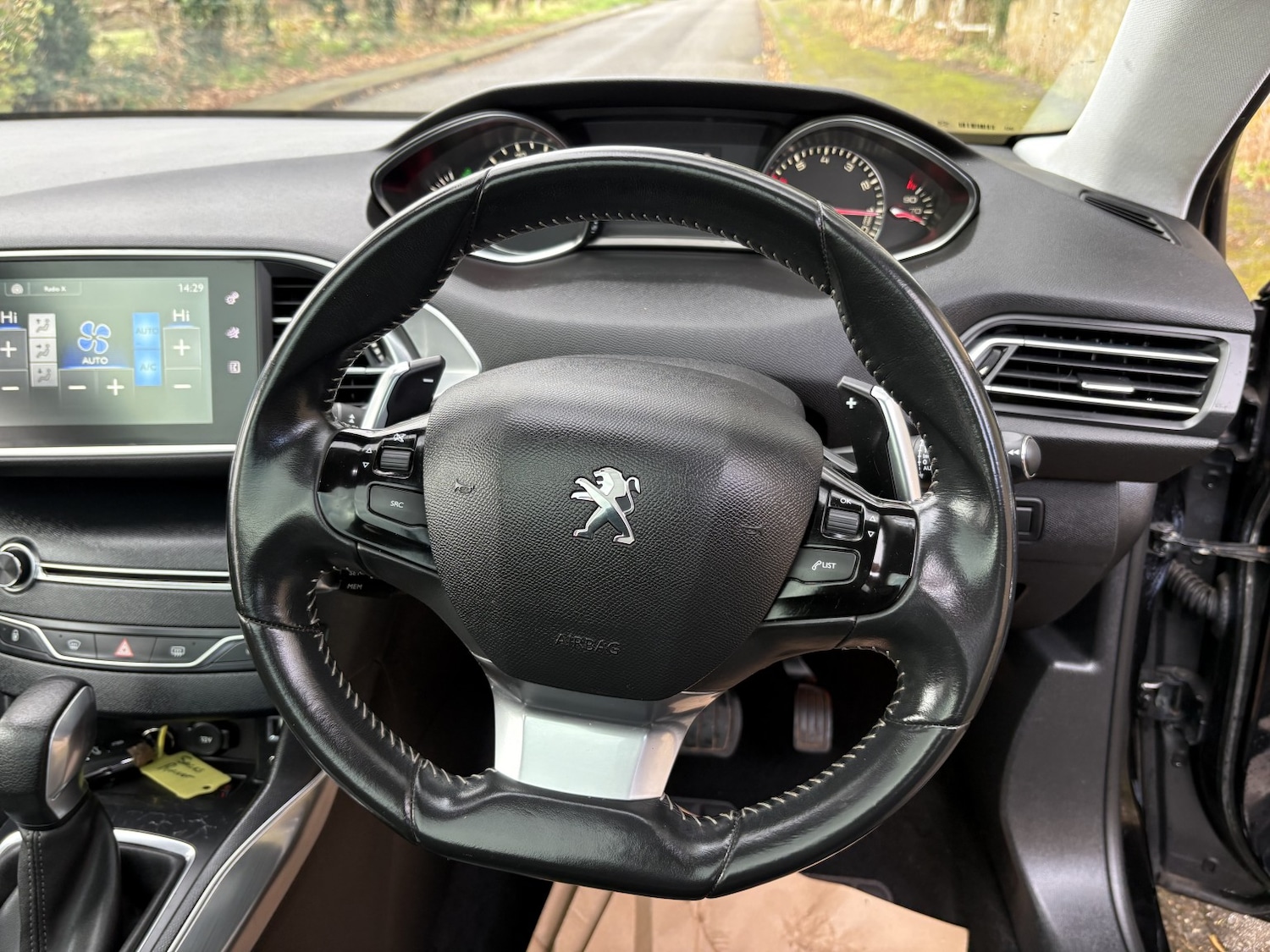 Used Peugeot 308 SW 2014 for sale - 76455394: Photo 21