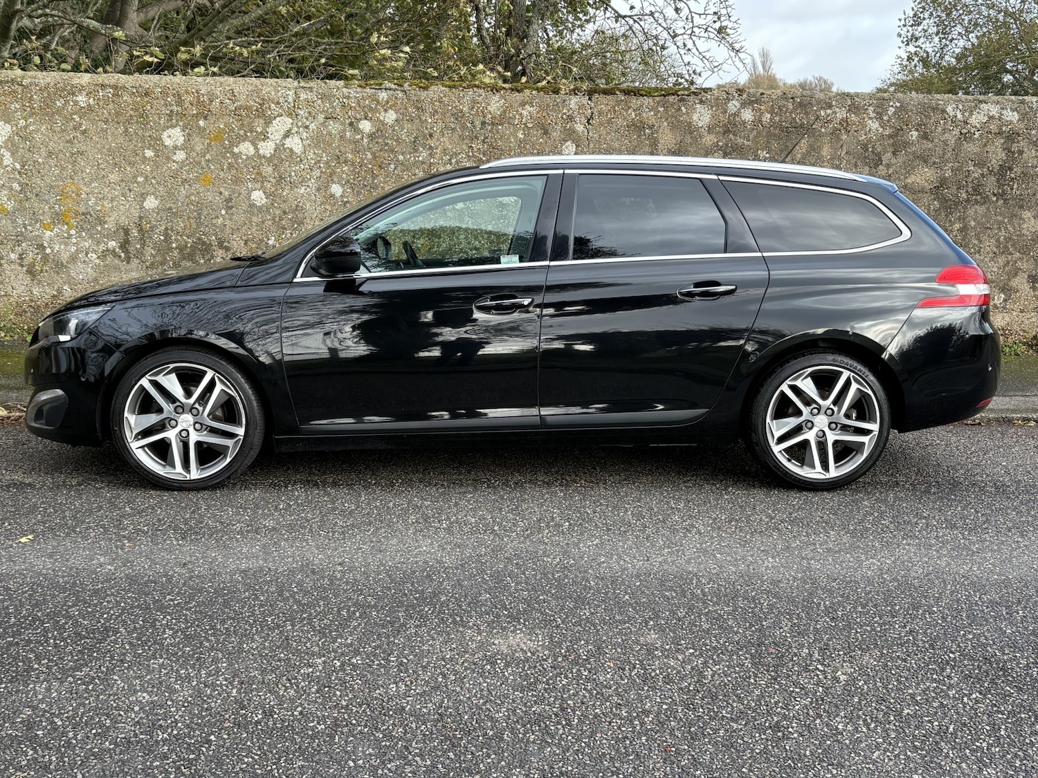 Used Peugeot 308 SW 2014 for sale - 76455394: Photo 3