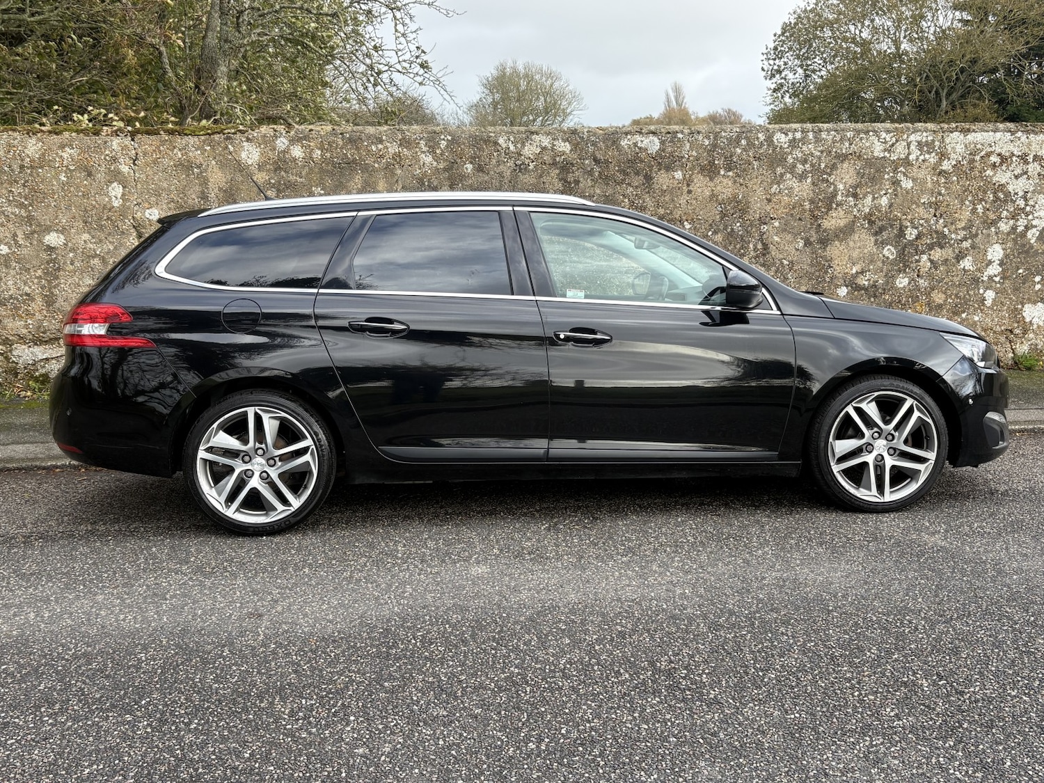 Used Peugeot 308 SW 2014 for sale - 76455394: Photo 4