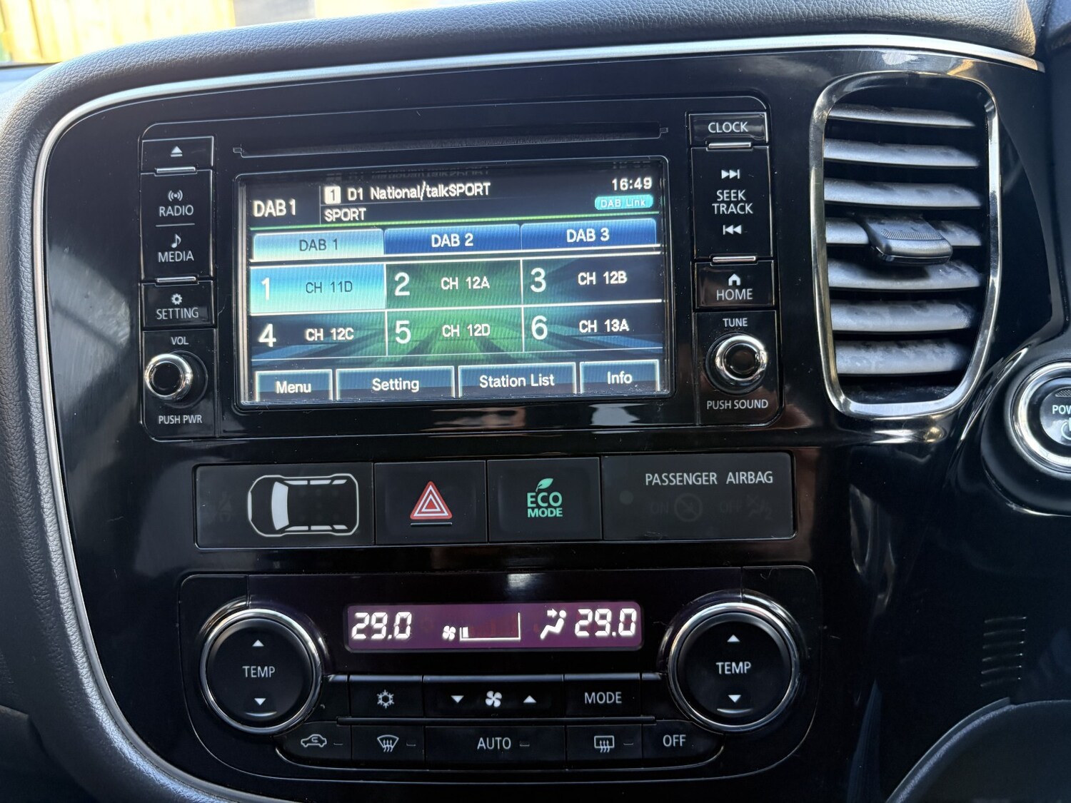 Used Mitsubishi Outlander 2018 for sale - 77931313: Photo 21