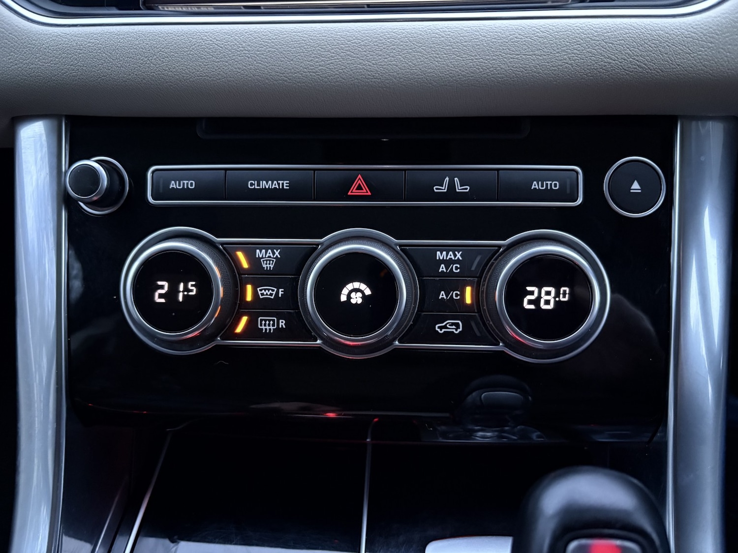 Used Land Rover Range Rover Sport 2014 for sale - 76863860: Photo 15