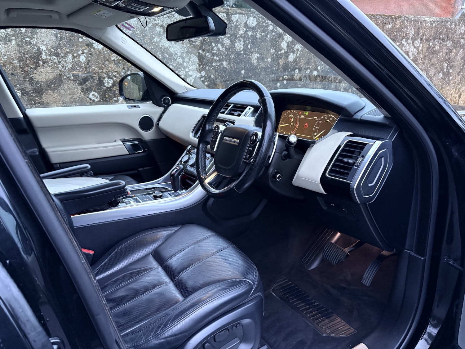 Used Land Rover Range Rover Sport 2014 for sale - 76863860: Photo 7