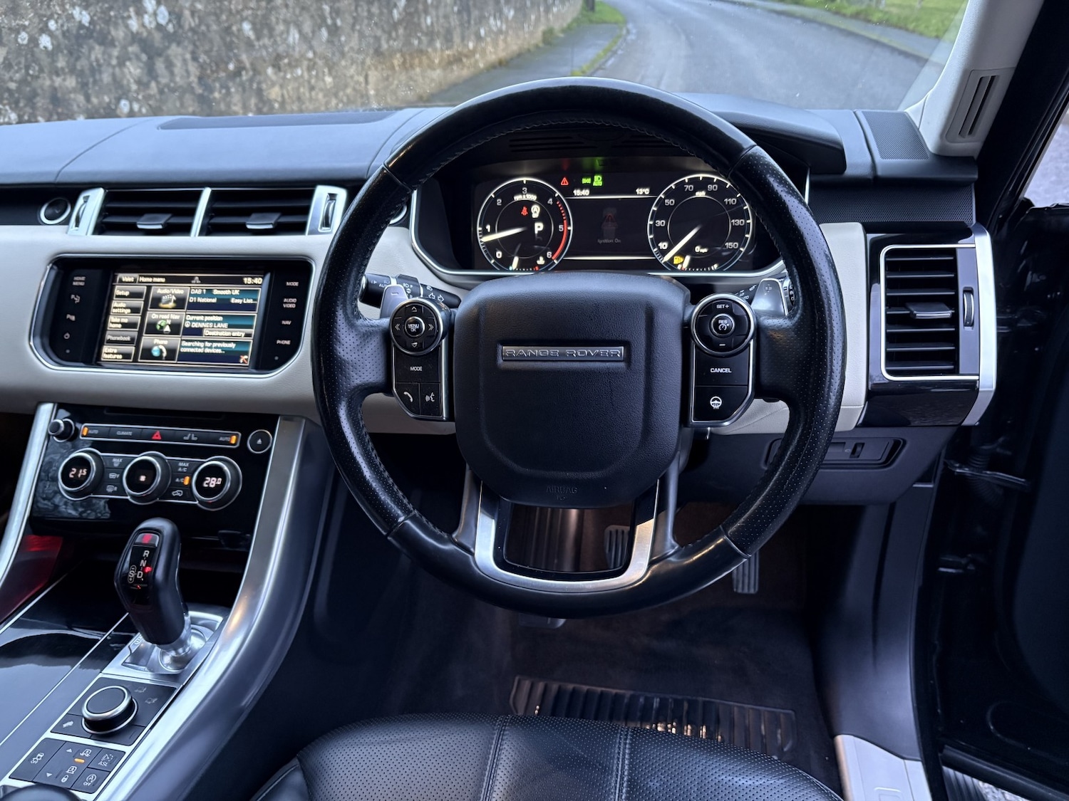 Used Land Rover Range Rover Sport 2014 for sale - 76863860: Photo 8