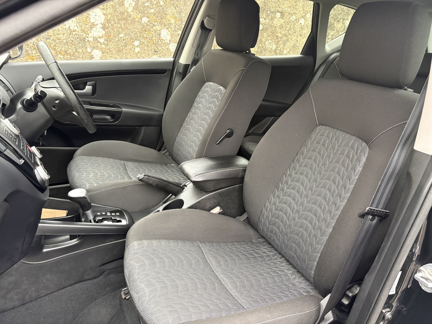 Used Kia Ceed 2011 for sale - 76482973: Photo 14