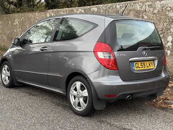 Used Mercedes-Benz A-Class 2009 for sale - 76257685: Photo 4