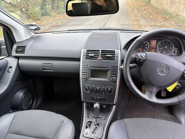 Used Mercedes-Benz A-Class 2009 for sale - 76257685: Photo 9