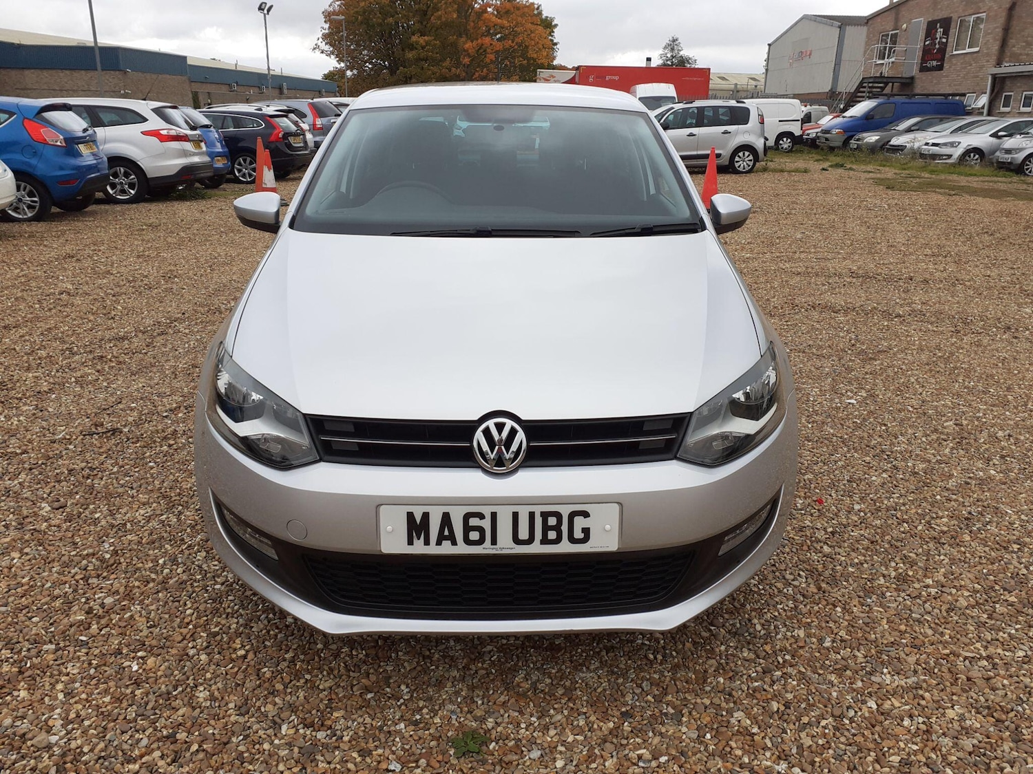 Used Volkswagen Polo 2011 for sale - 76260225: Photo 2