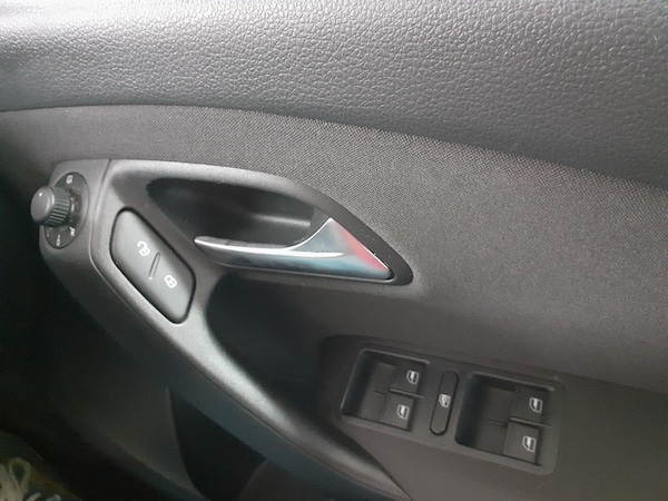 Used Volkswagen Polo 2011 for sale - 76260225: Photo 21