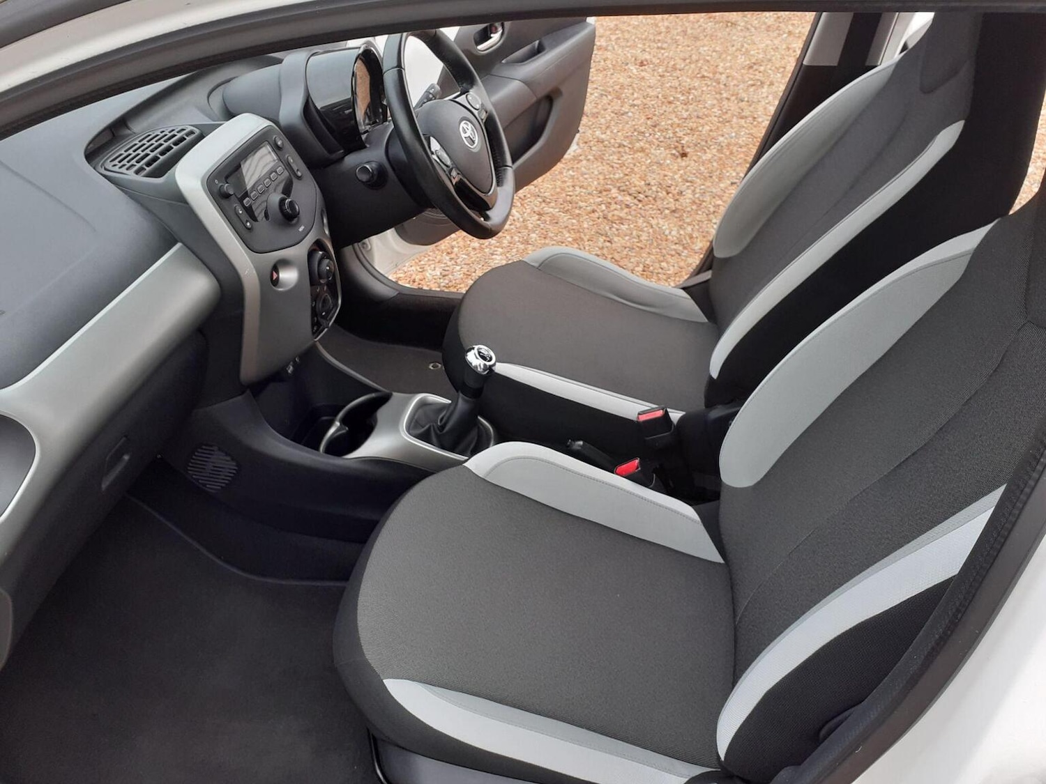 Used Toyota AYGO 2017 for sale - 76945662: Photo 14