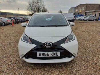Used Toyota AYGO 2017 for sale - 76945662: Photo