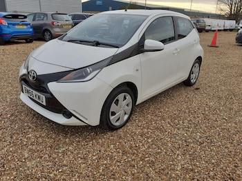 Used Toyota AYGO 2017 for sale - 76945662: Photo