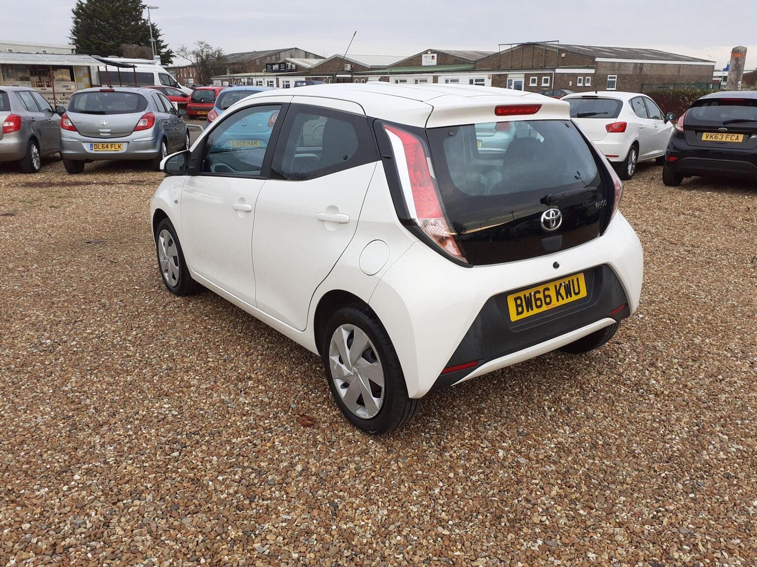 Used Toyota AYGO 2017 for sale - 76945662: Photo 5