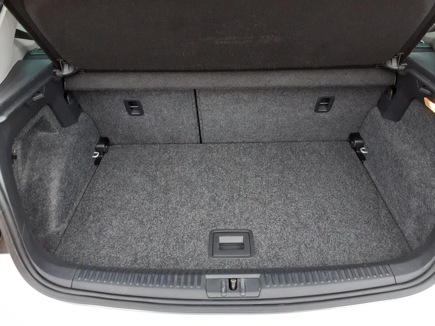 Used Volkswagen Polo 2011 for sale - 76945677: Photo 10