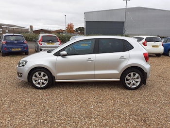 Used Volkswagen Polo 2011 for sale - 76945677: Photo