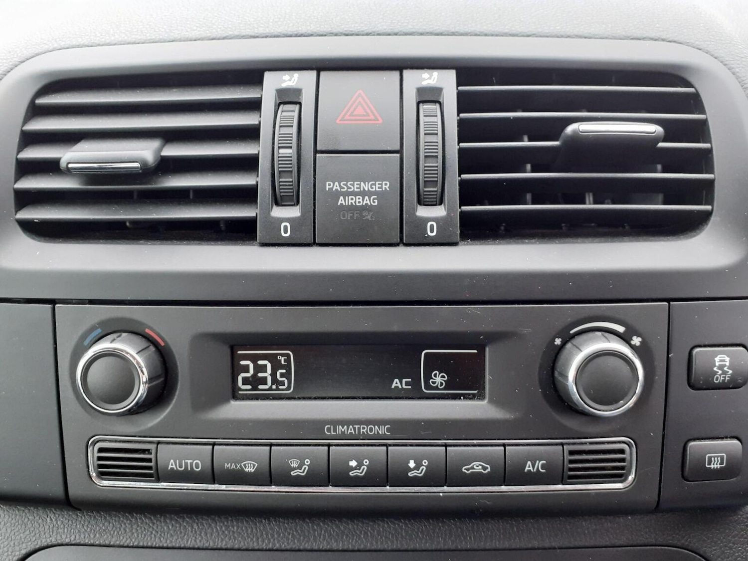 Used Skoda Fabia 2013 for sale - 76945667: Photo 20