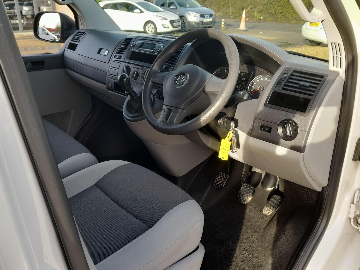 Used Volkswagen Transporter 2014 for sale - 76945663: Photo 14