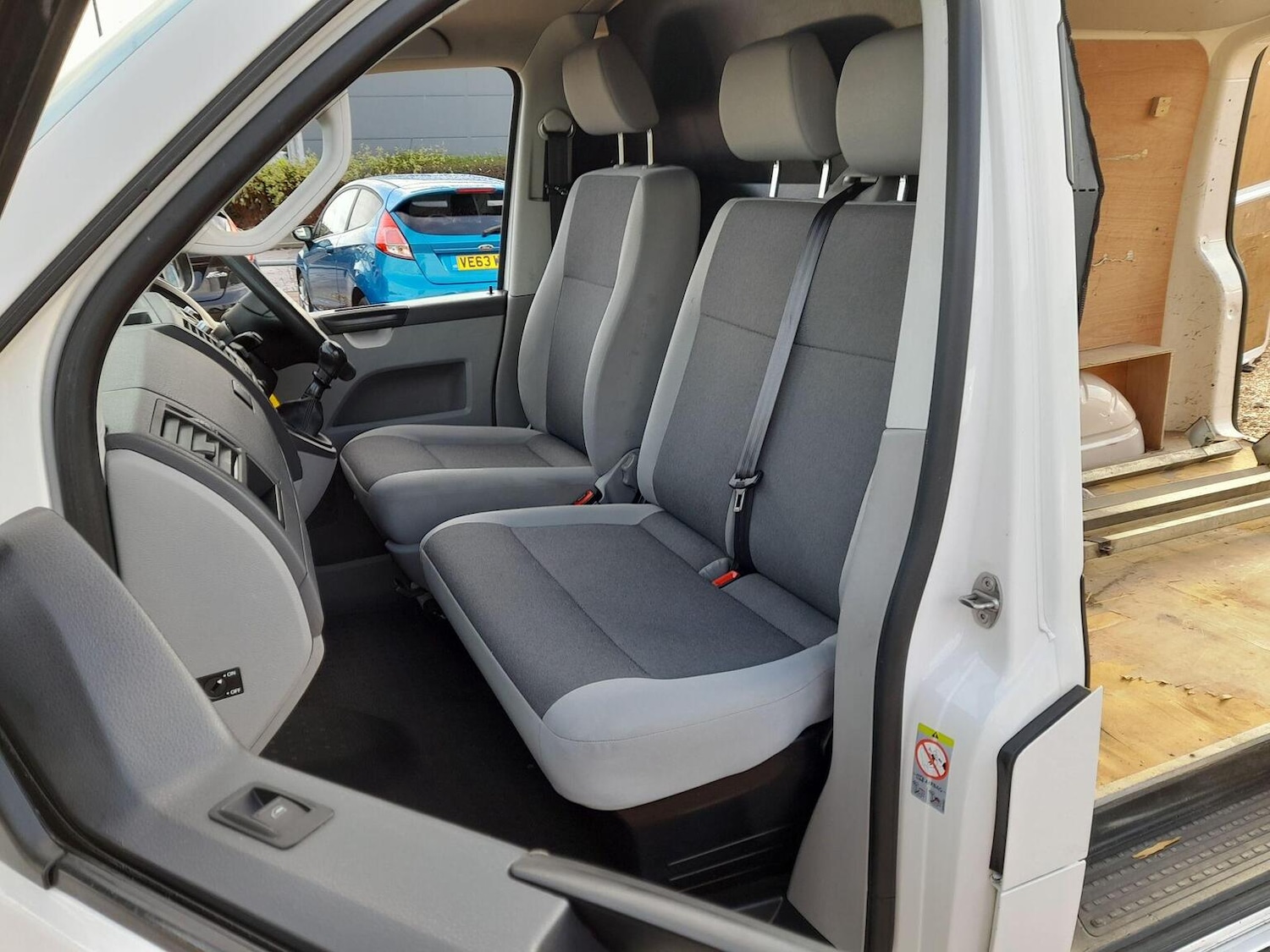 Used Volkswagen Transporter 2014 for sale - 76945663: Photo 17