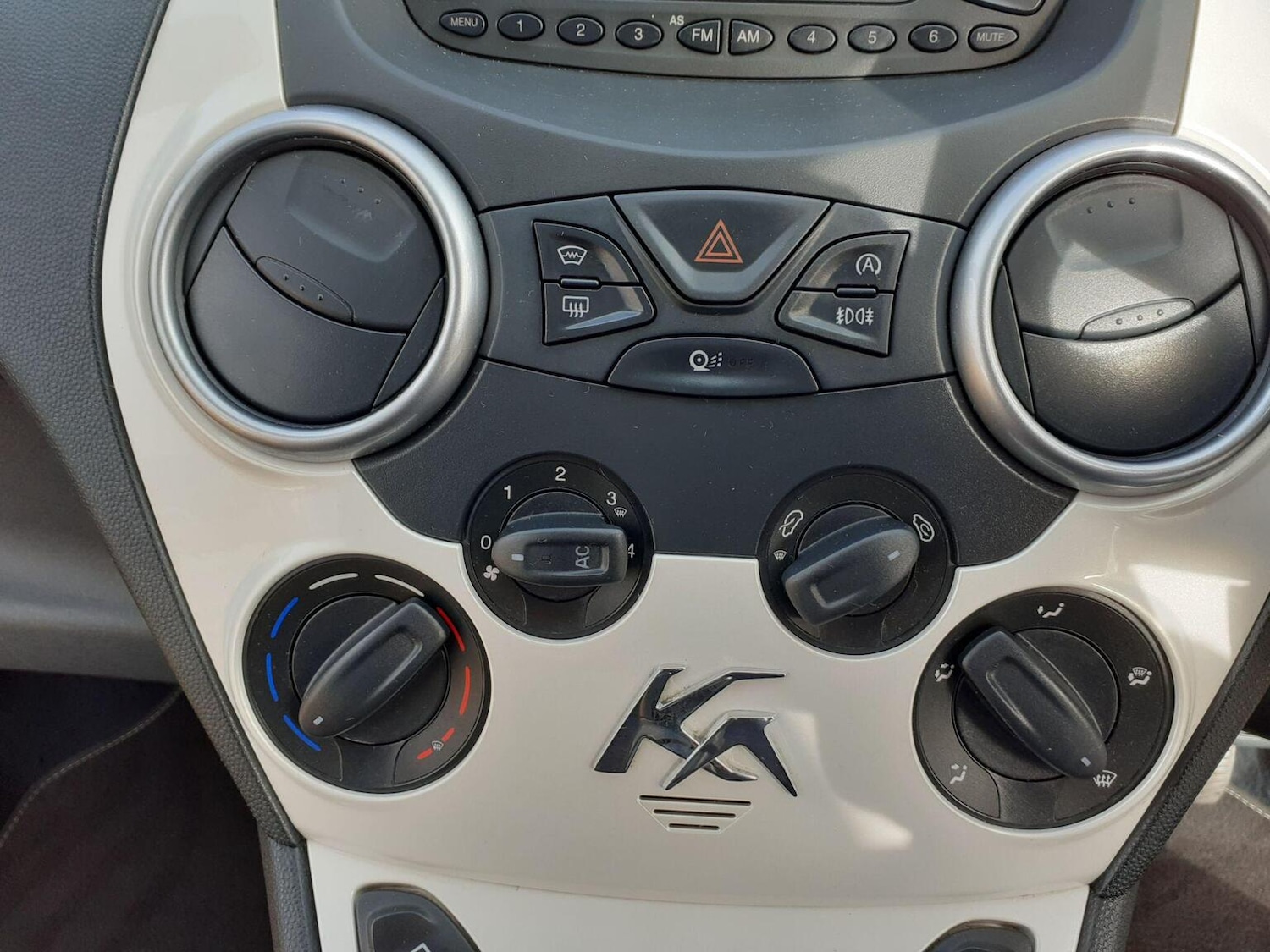 Used Ford Ka 2016 for sale - 76945670: Photo 19