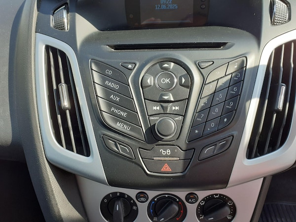 Used Ford Focus 2011 for sale - 74934751: Photo 16