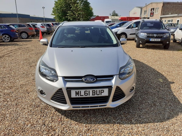 Used Ford Focus 2011 for sale - 74934751: Photo 2