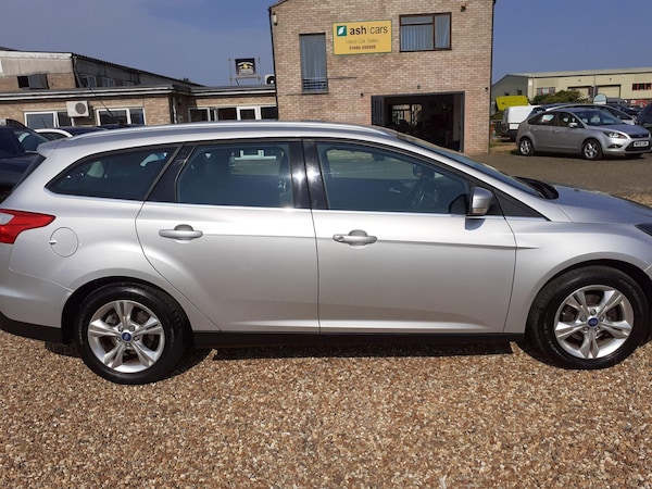Used Ford Focus 2011 for sale - 74934751: Photo 8