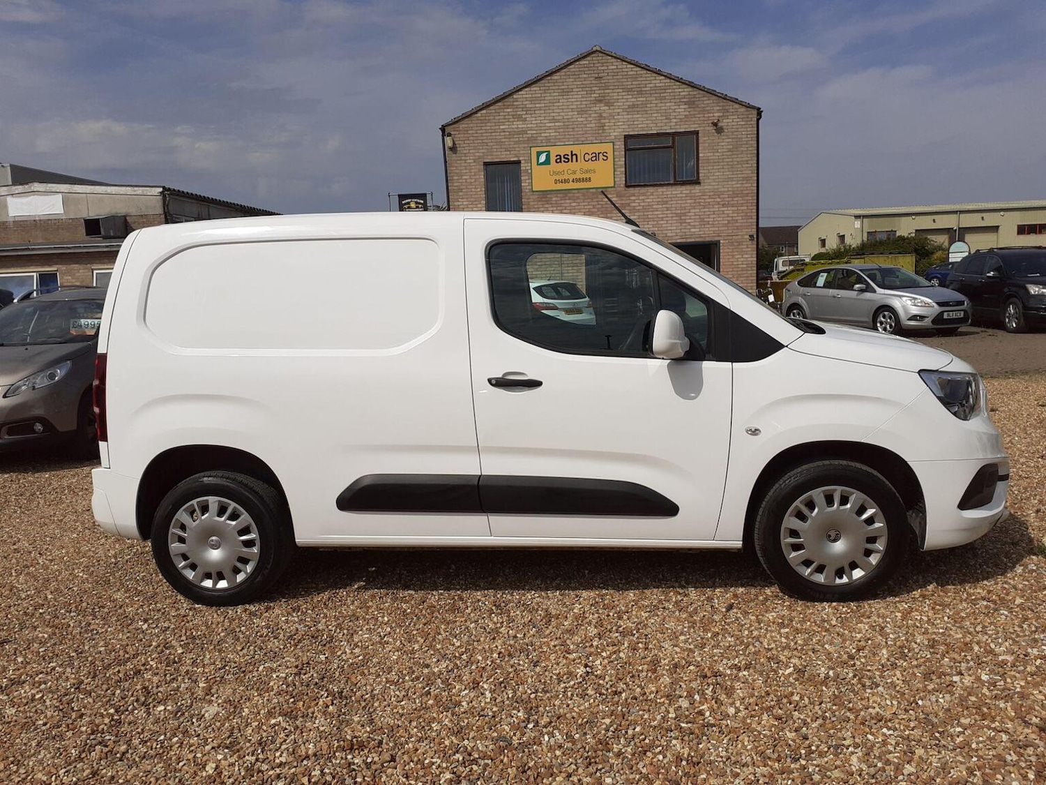 Used Vauxhall Combo 2021 for sale - 76945679: Photo 10