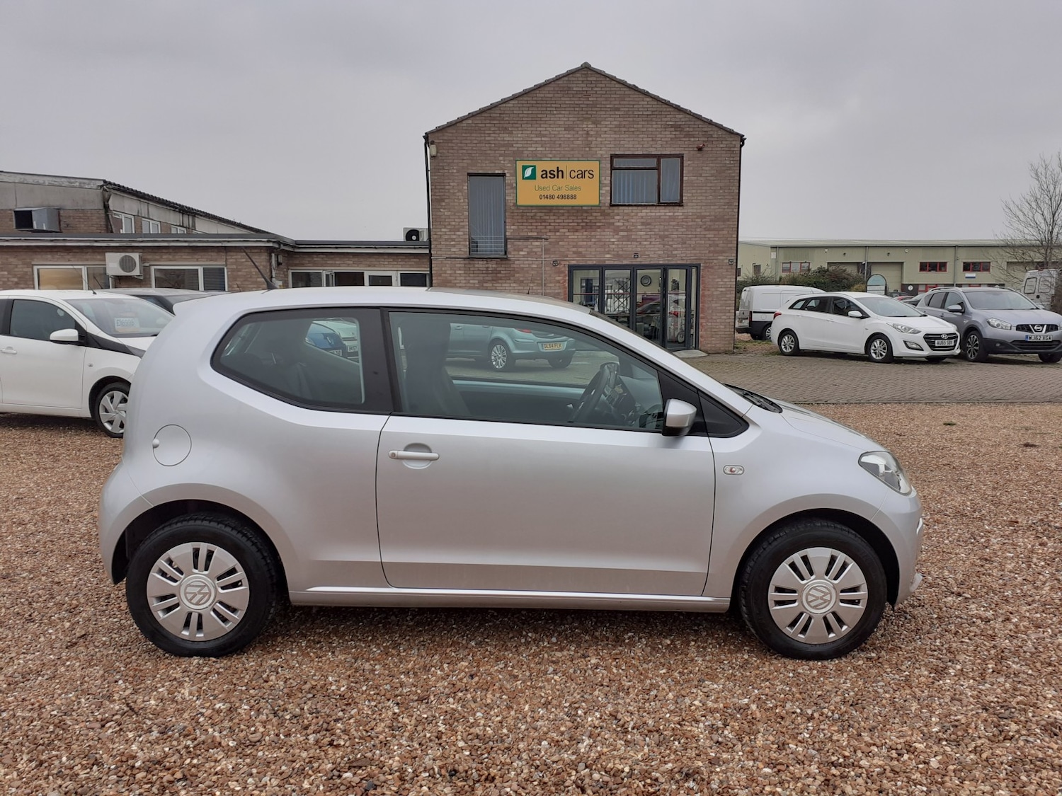 Used Volkswagen up! 2016 for sale - 77038918: Photo 8