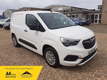 Used Vauxhall Combo 2020 for sale - 77570472: Photo