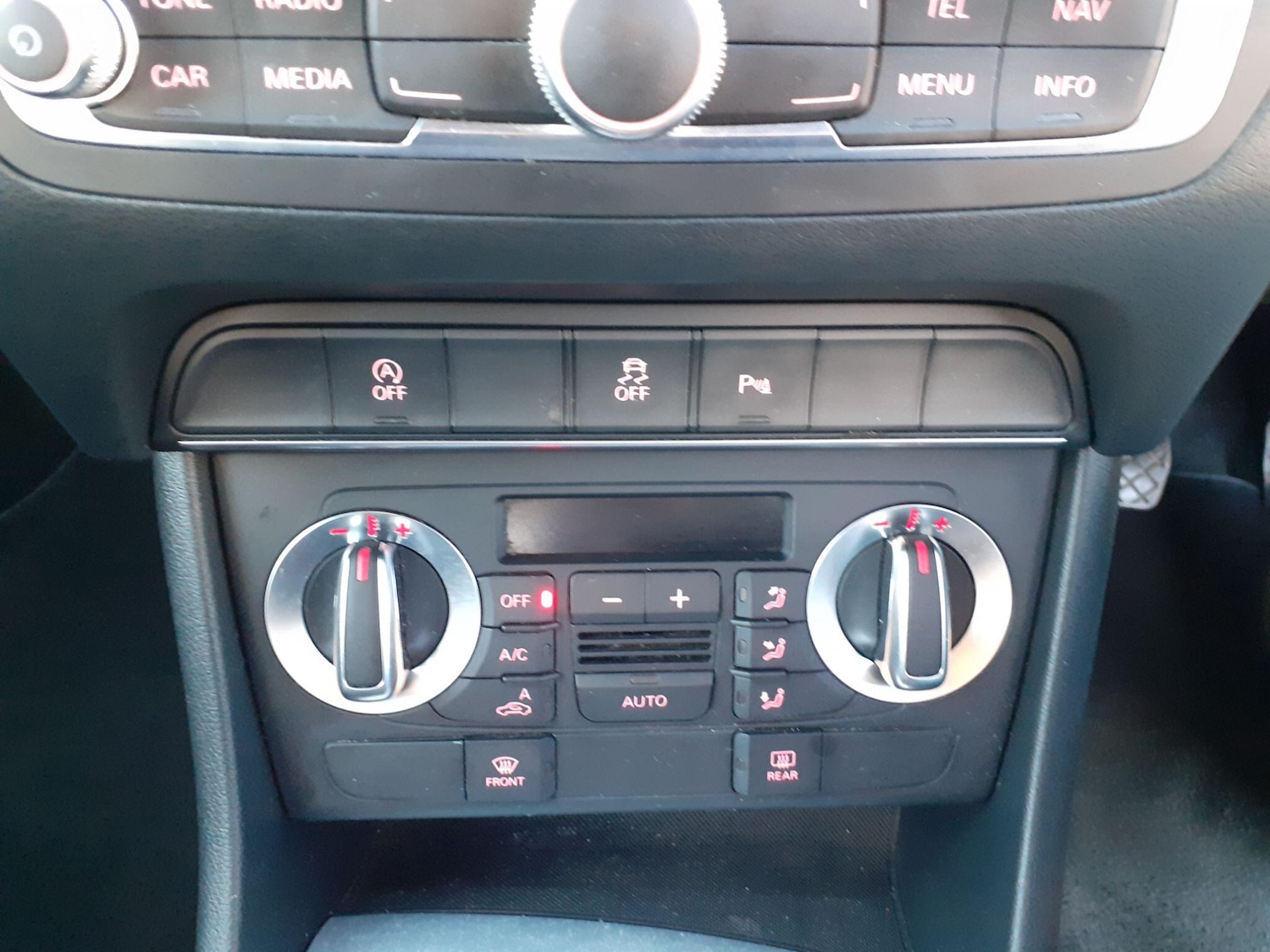 Used Audi Q3 2014 for sale - 76945676: Photo 16