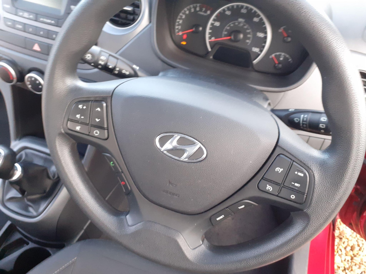 Used Hyundai i10 2018 for sale - 76945674: Photo 16