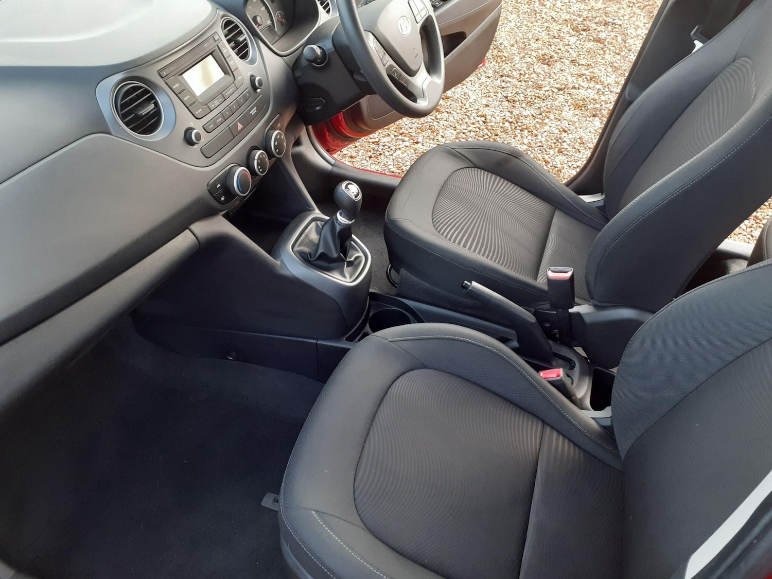 Used Hyundai i10 2018 for sale - 76945674: Photo 18