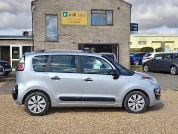 Used Citroen C3 Picasso 2017 for sale - 79669188: Photo