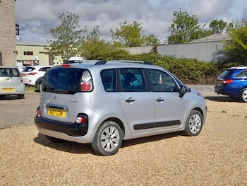 Used Citroen C3 Picasso 2017 for sale - 79669188: Photo