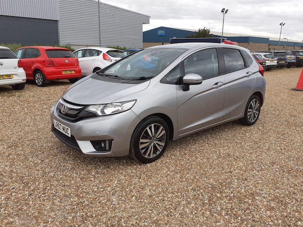 Used Honda Jazz 2017 for sale - 75669911: Photo 3