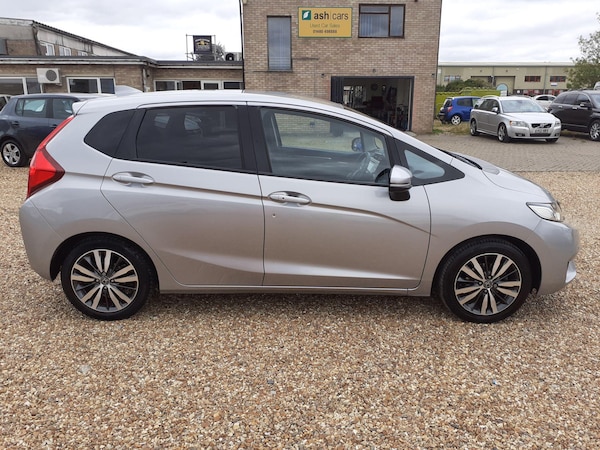 Used Honda Jazz 2017 for sale - 75669911: Photo 8