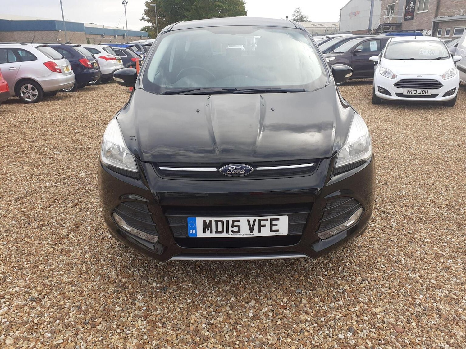 Used Ford Kuga 2015 for sale - 76945680: Photo 2