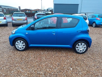 Used Toyota AYGO 2010 for sale - 77189339: Photo