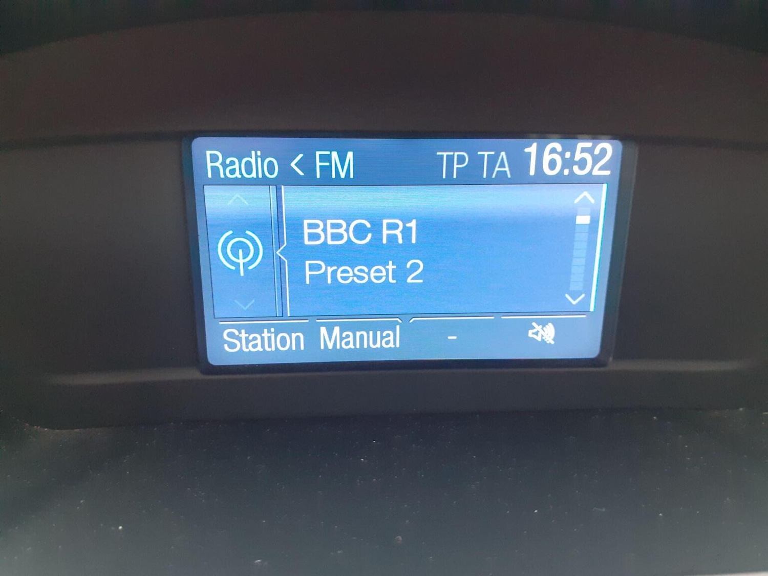 Used Ford C-Max 2014 for sale - 76945671: Photo 20