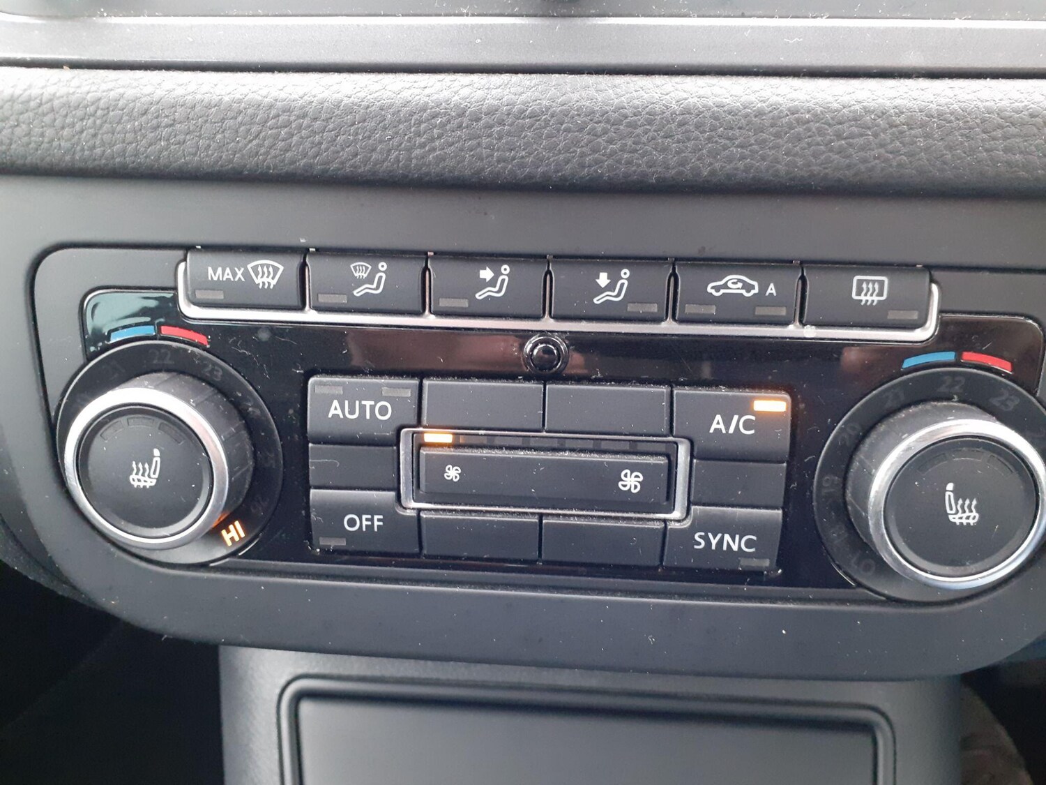 Used Volkswagen Tiguan for sale - 77570478: Photo 24