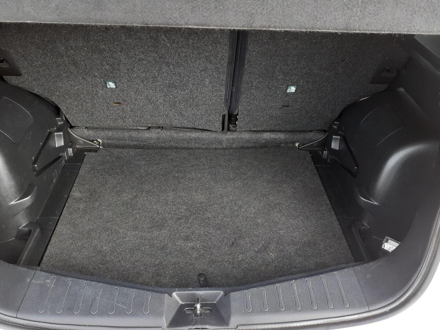 Used Nissan Note 2015 for sale - 76945687: Photo 10