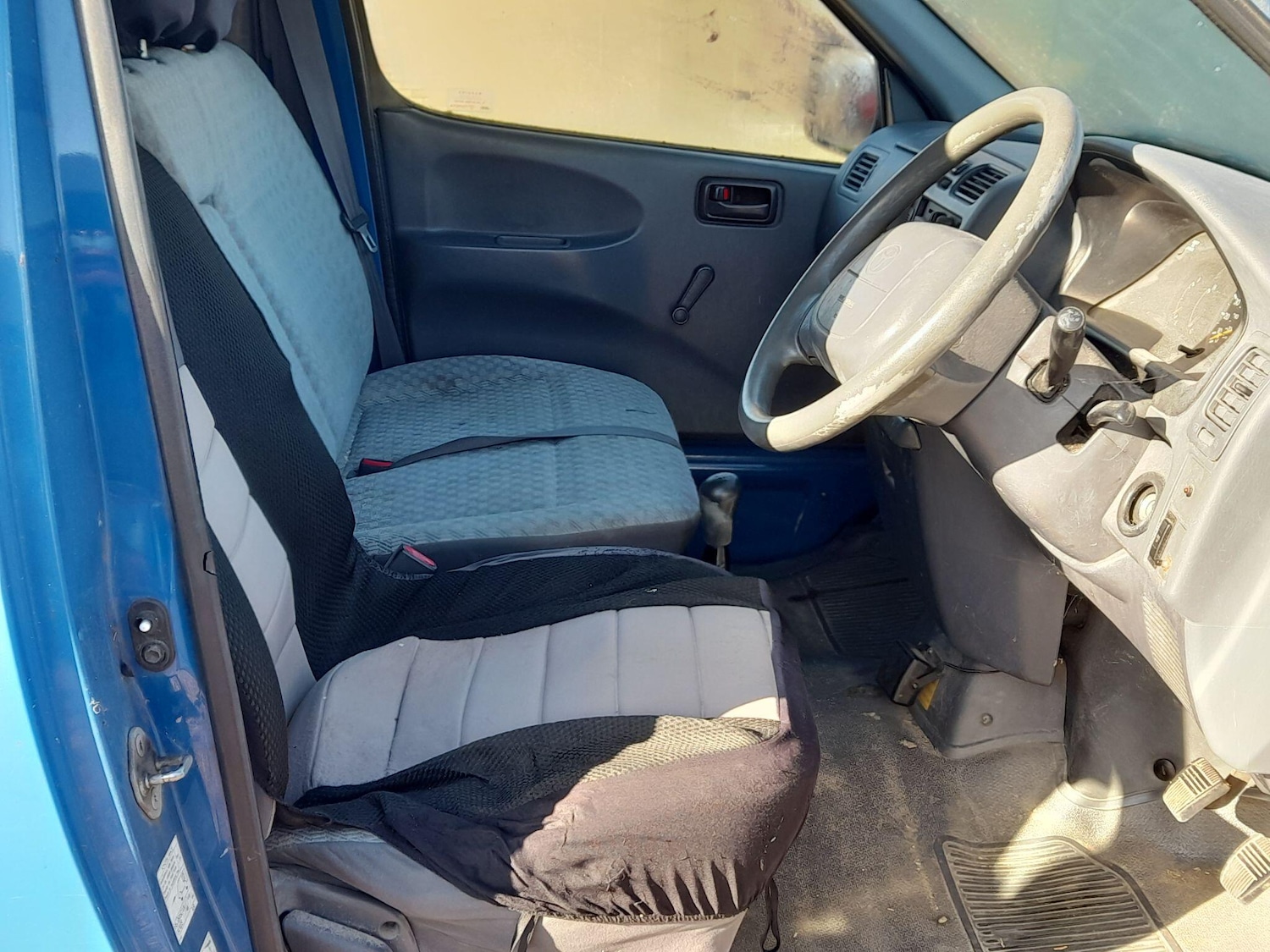 Used Toyota HiAce 2004 for sale - 77570460: Photo 10