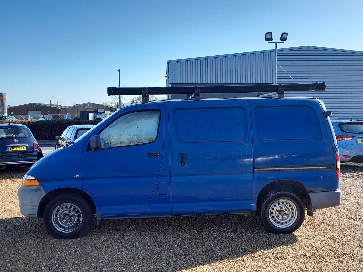 Used Toyota HiAce 2004 for sale - 77570460: Photo 6