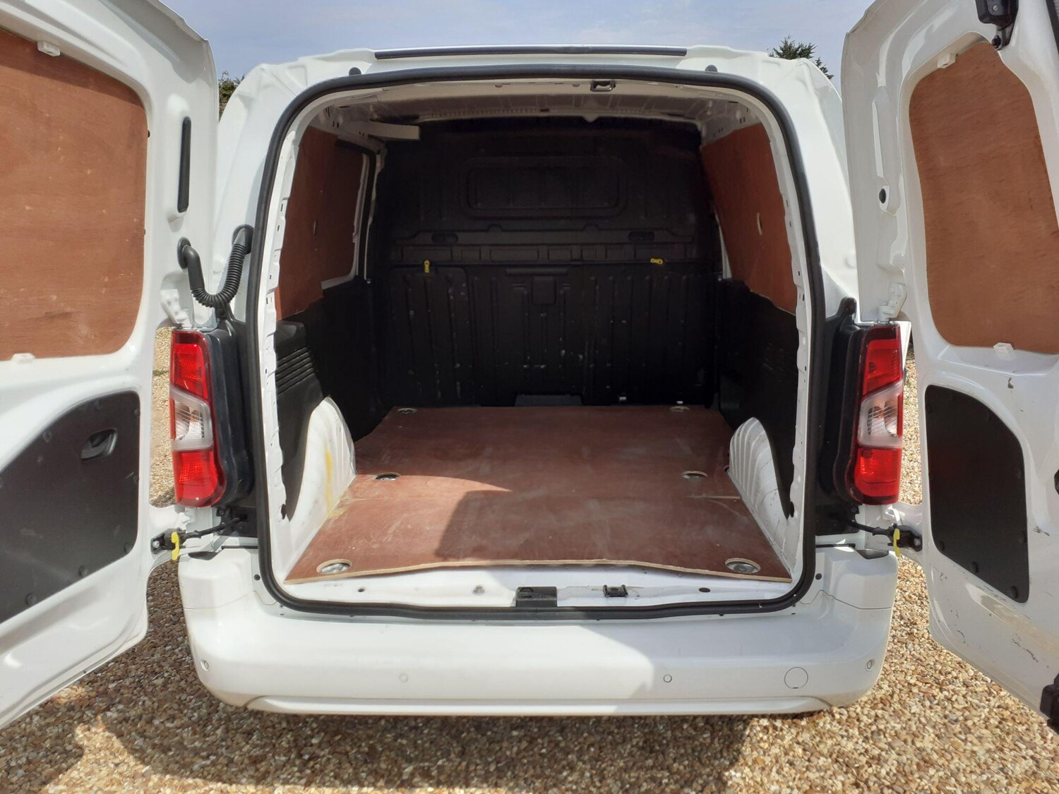 Used Vauxhall Combo for sale - 77570468: Photo 13